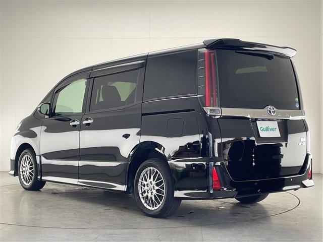 Toyota NOAH 2021 7895936-13