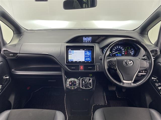 Toyota NOAH 2021 7895936-15