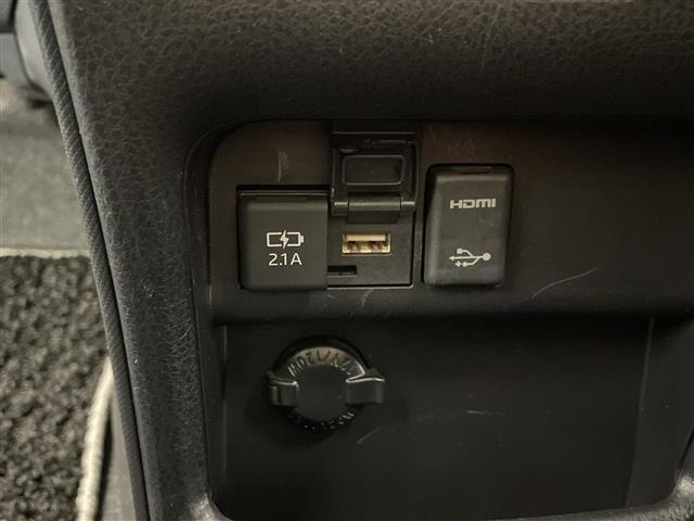 Toyota NOAH 2021 7895936-21