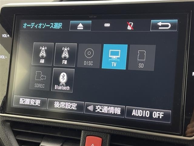 Toyota NOAH 2017 7895952-11
