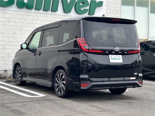 Toyota NOAH 2022 7895999-13