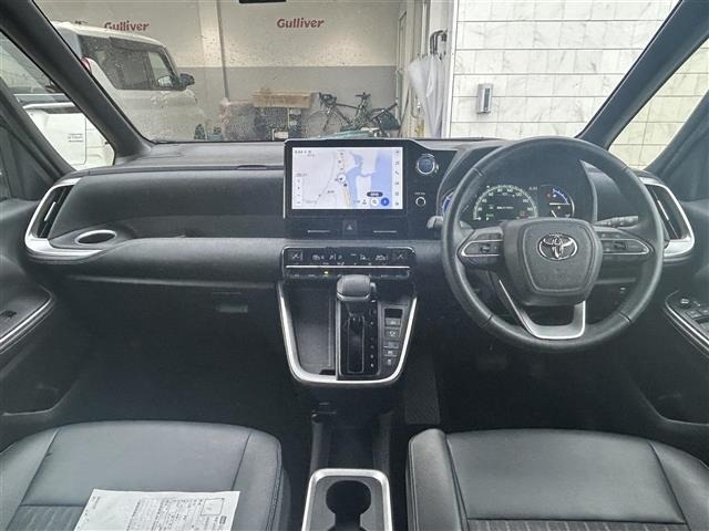 Toyota NOAH 2022 7895999-15