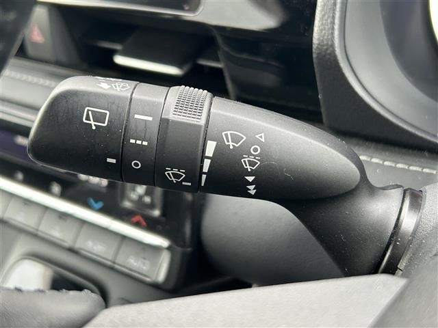 Toyota NOAH 2022 7895999-21