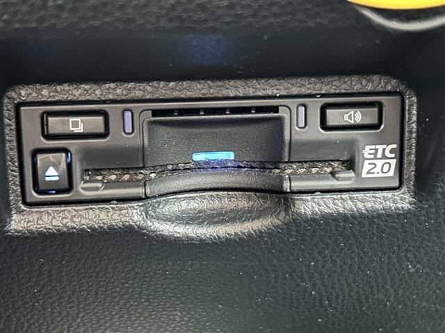 Toyota NOAH 2022 7895999-6
