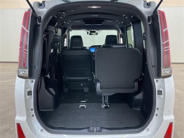 Toyota NOAH 2019 7896058-20