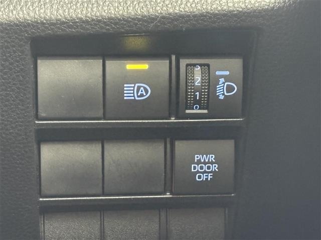 Toyota NOAH 2024 7896059-8