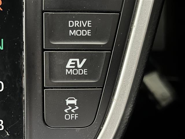 Toyota NOAH 2022 7896071-11