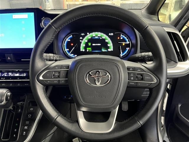 Toyota NOAH 2022 7896071-19