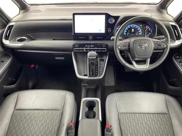 Toyota NOAH 2022 7896072-14