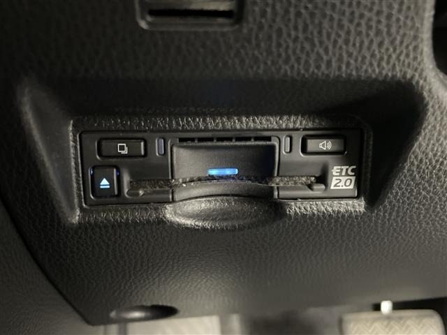 Toyota NOAH 2022 7896072-2
