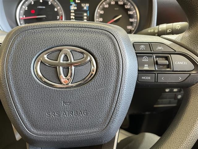 Toyota NOAH 2022 7896093-18