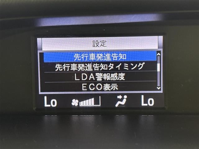 Toyota NOAH 2018 7896094-12