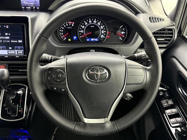 Toyota NOAH 2018 7896094-16