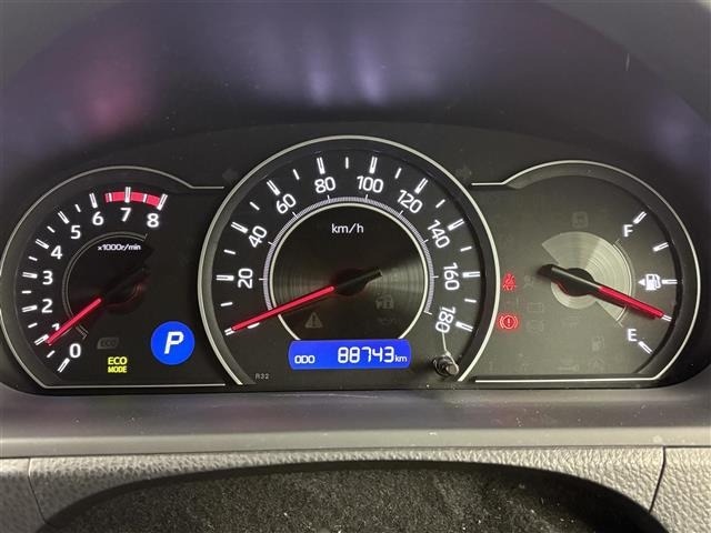 Toyota NOAH 2018 7896094-17