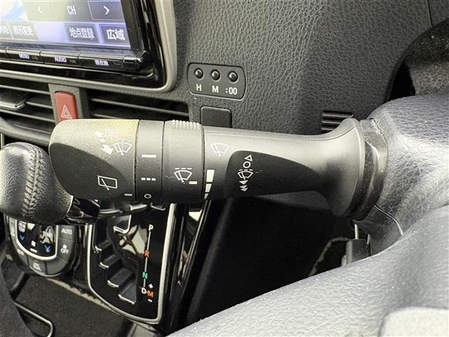 Toyota NOAH 2018 7896094-20