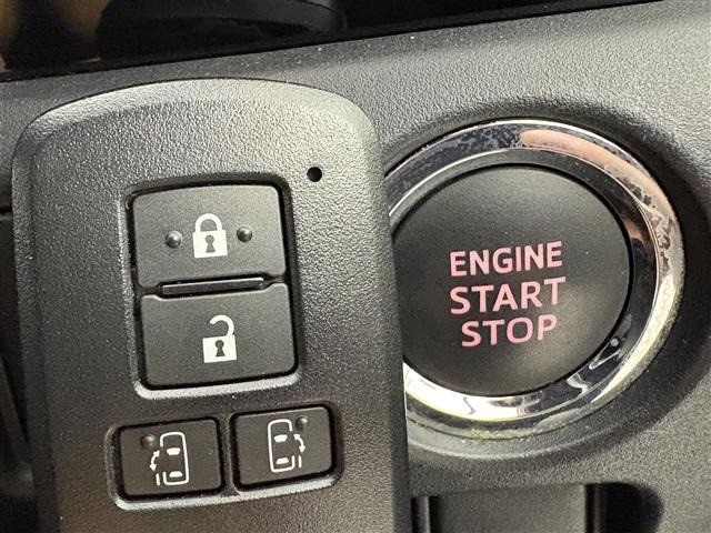 Toyota NOAH 2018 7896094-3