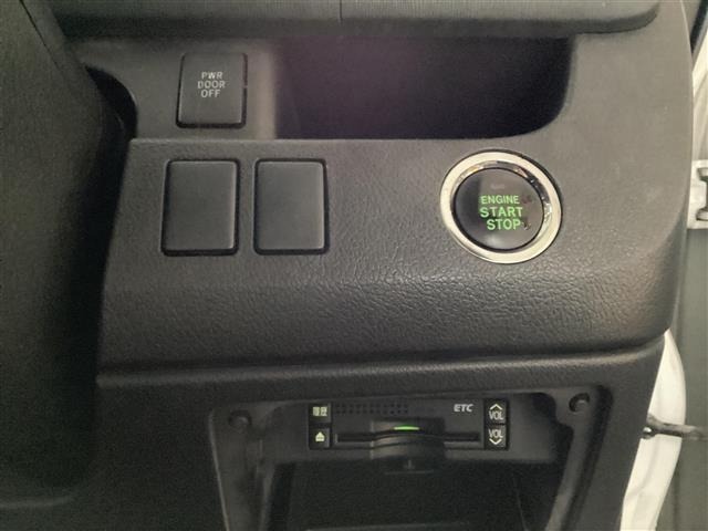 Toyota NOAH 2012 7896114-8