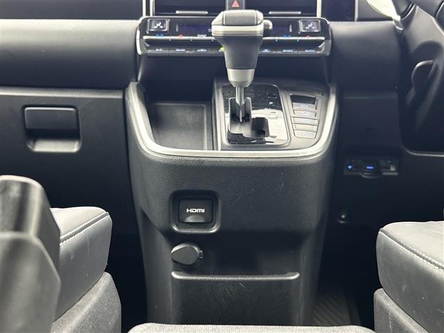 Toyota NOAH 2023 7896124-12