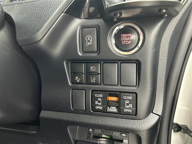 Toyota NOAH 2017 7896125-7