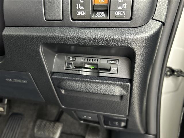 Toyota NOAH 2017 7896125-8