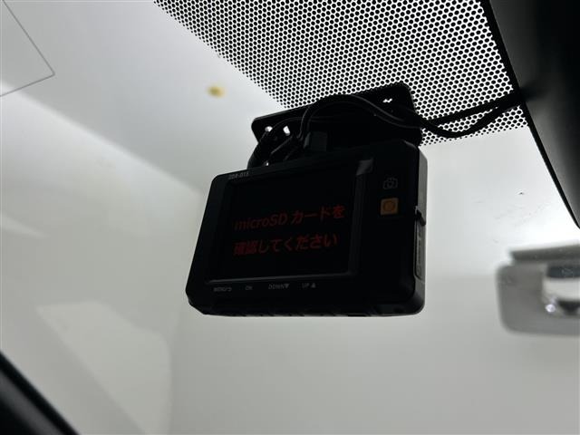 Toyota NOAH 2017 7896125-9