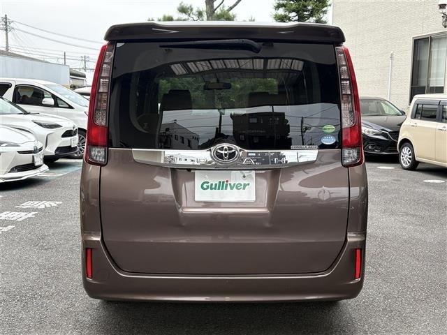 Toyota NOAH 2014 7896139-1