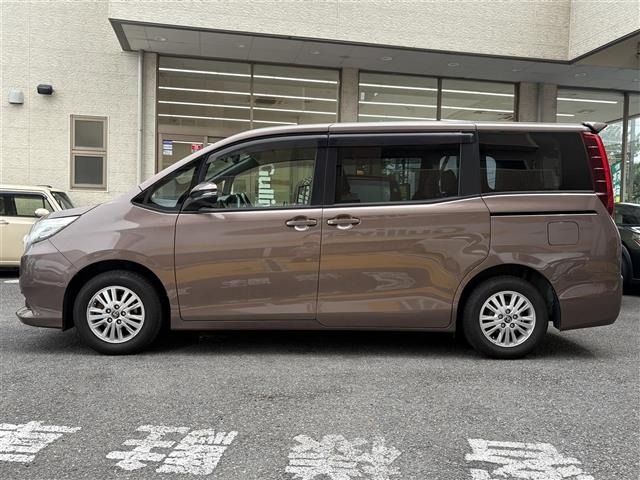 Toyota NOAH 2014 7896139-21
