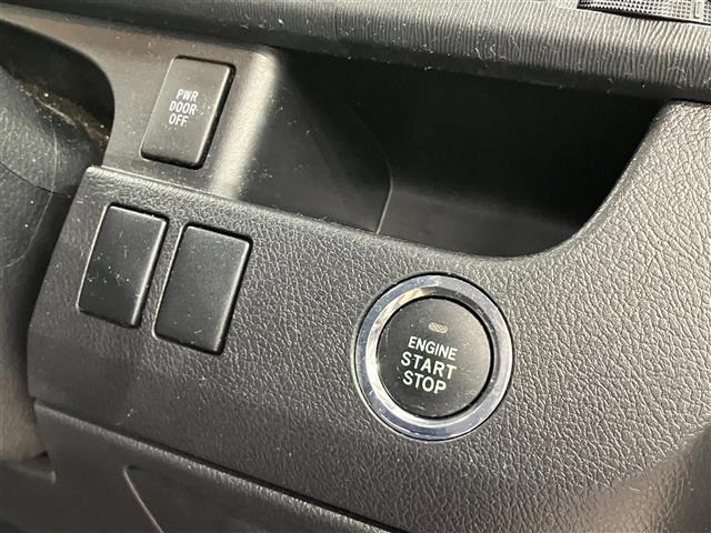 Toyota NOAH 2012 7896141-23
