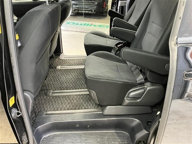 Toyota NOAH 2012 7896141-24