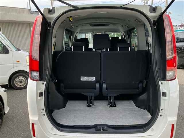 Toyota NOAH 2015 7896172-10