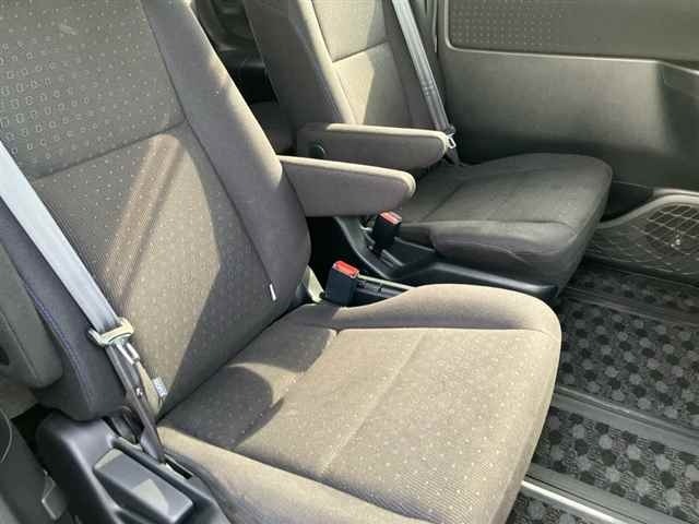 Toyota NOAH 2015 7896172-8