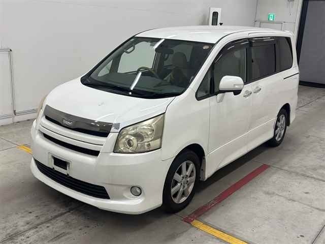 Toyota NOAH 2010 7896173-4