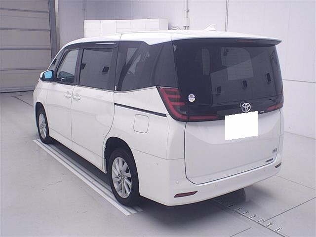 Toyota NOAH 2023 7896341-1