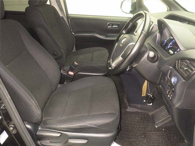 Toyota NOAH 2015 7896344-5