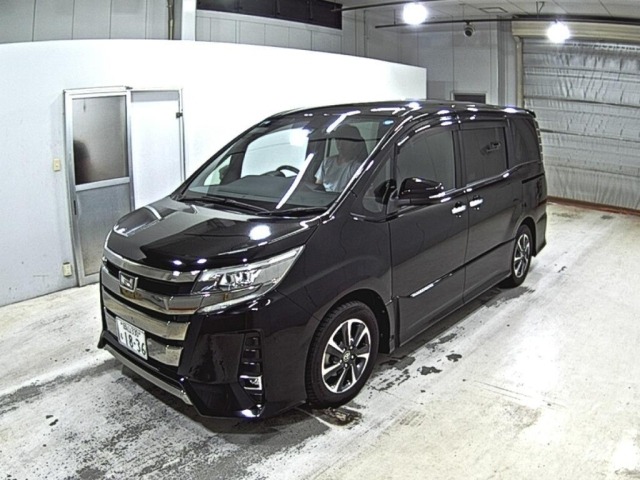 Toyota NOAH 2019 7896409-4