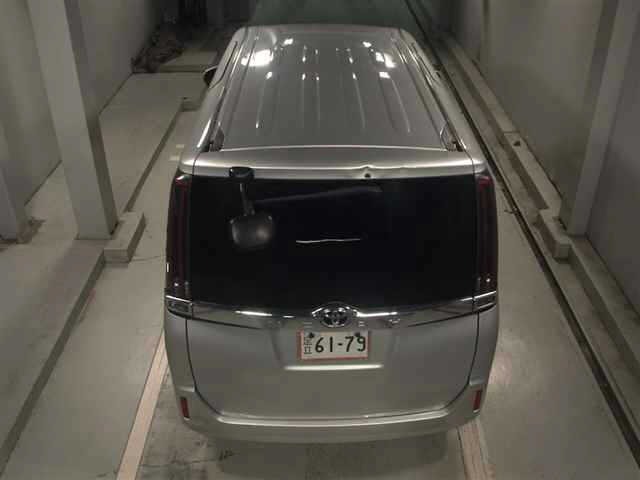 Toyota NOAH 2021 7896437-7