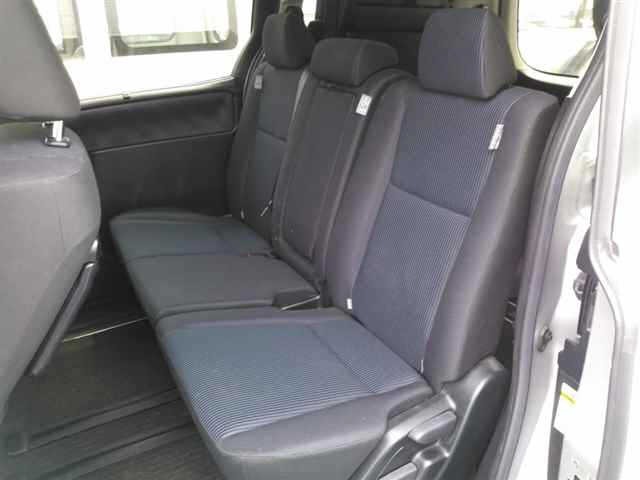 Toyota NOAH 2021 7896437-9