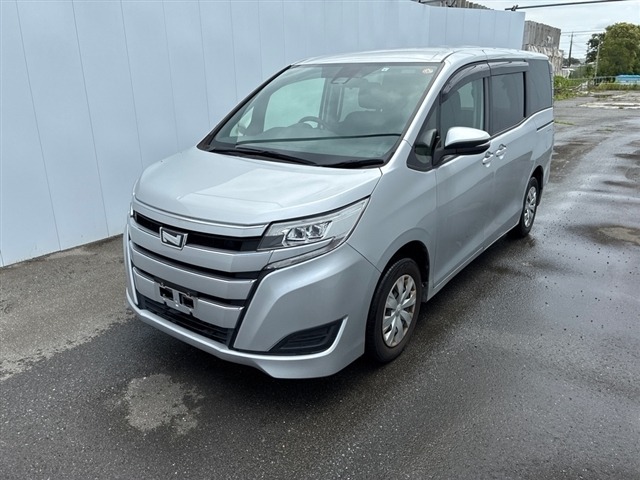 Toyota NOAH 2021 7896488-10