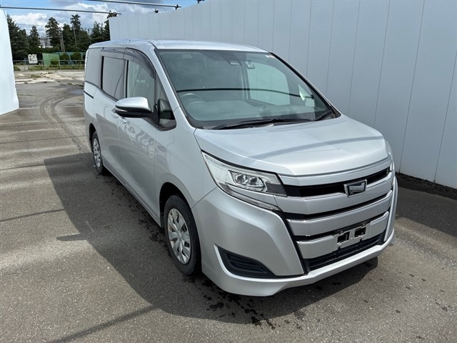 Toyota NOAH 2019 7896501-0