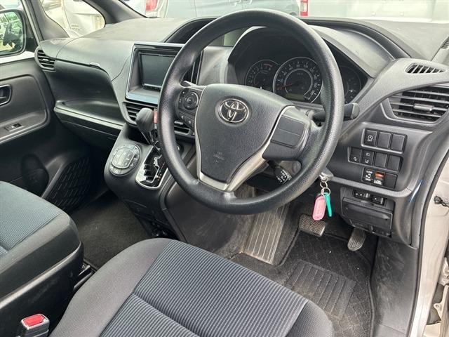 Toyota NOAH 2019 7896501-3