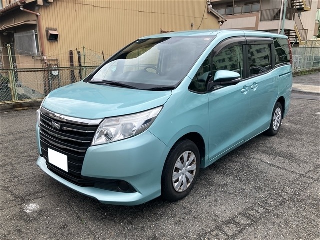 Toyota NOAH 2017 7896509-10