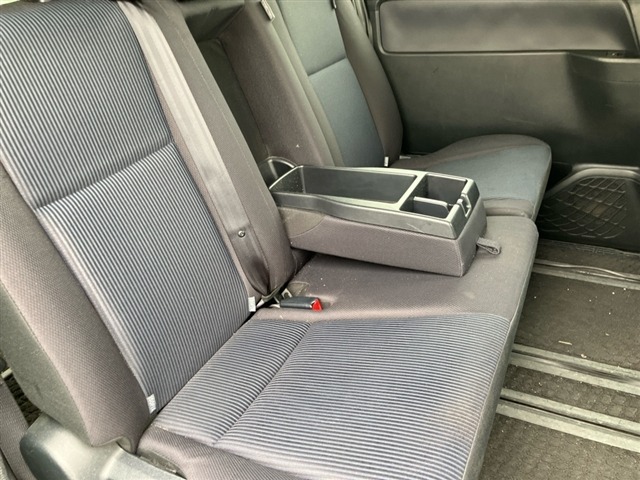 Toyota NOAH 2017 7896509-6