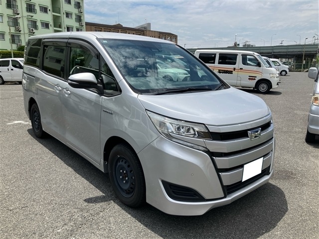 Toyota NOAH 2019 7896512-0