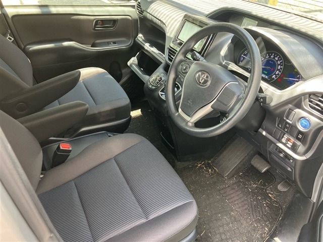 Toyota NOAH 2019 7896512-5