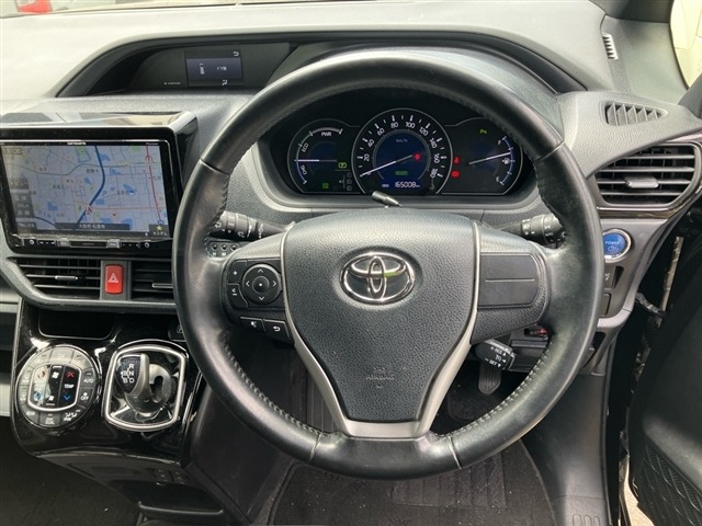 Toyota NOAH 2020 7896513-3