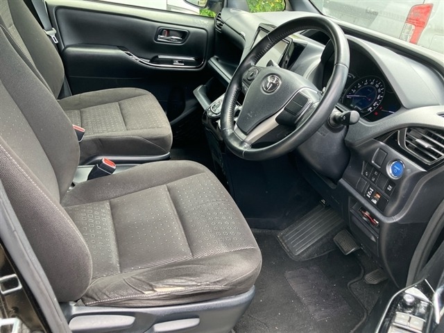 Toyota NOAH 2020 7896513-5