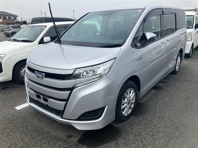 Toyota NOAH 2019 7896531-10