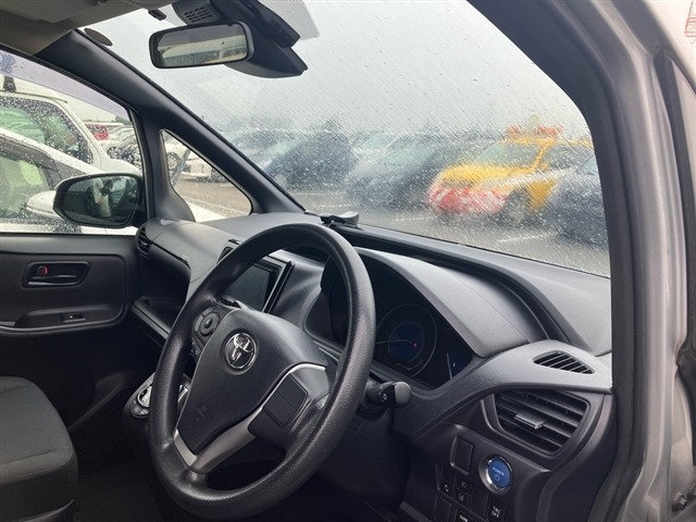Toyota NOAH 2019 7896531-3