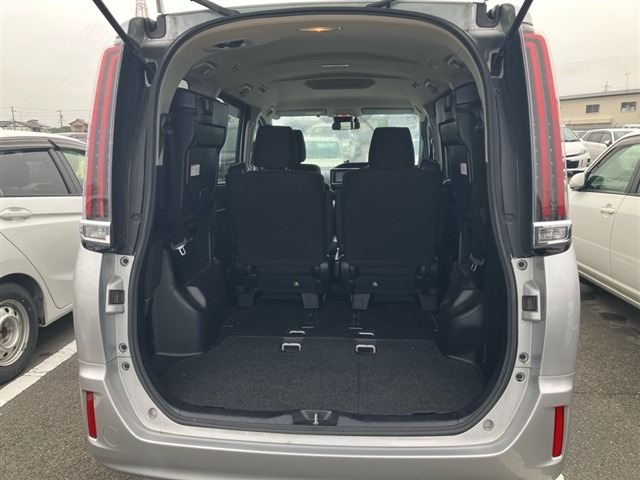 Toyota NOAH 2019 7896531-8