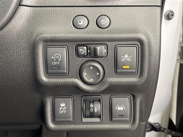 Nissan NOTE 2014 7906055-9